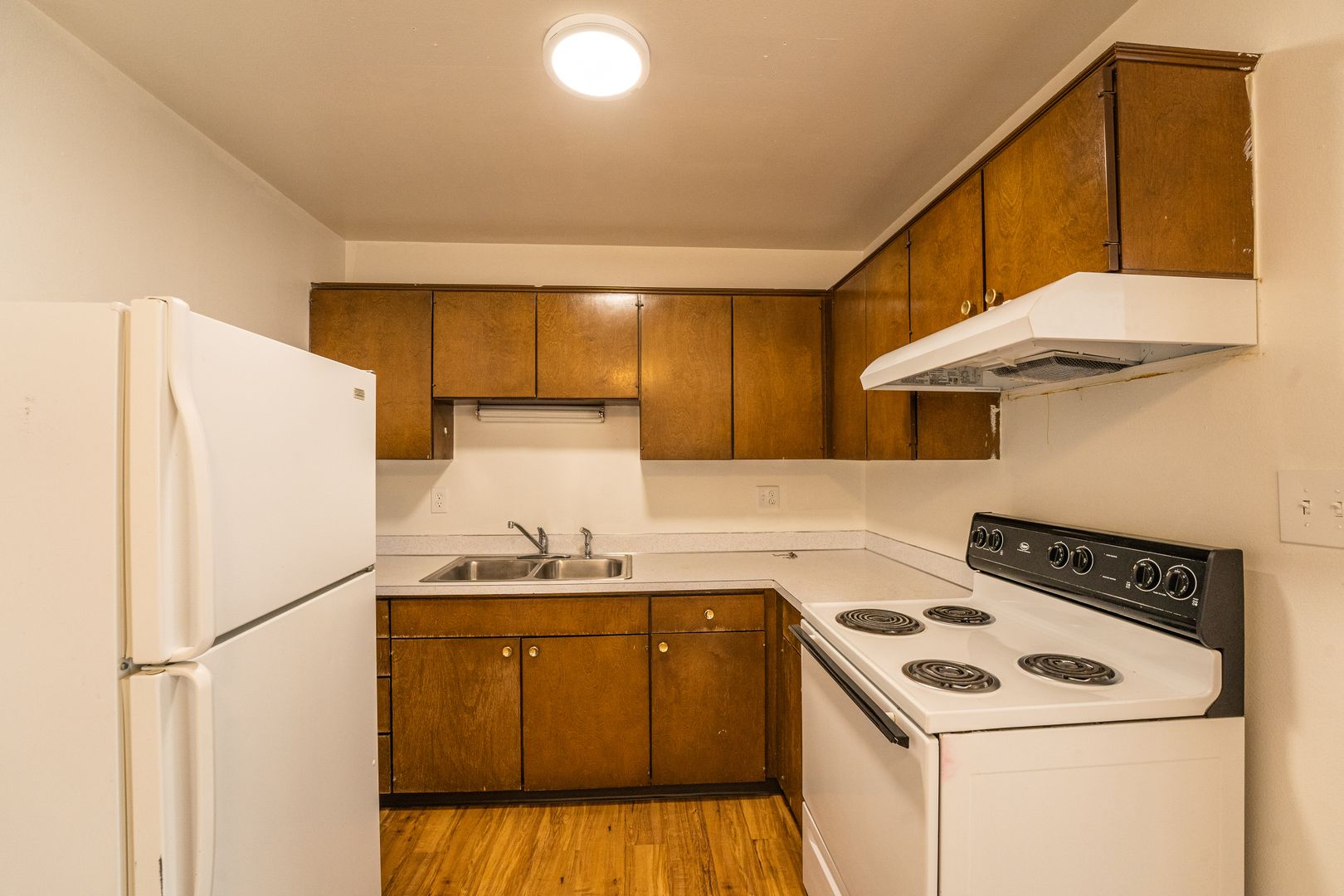 Laramie Apartment: 1617 Person St & 1622 S 17th St