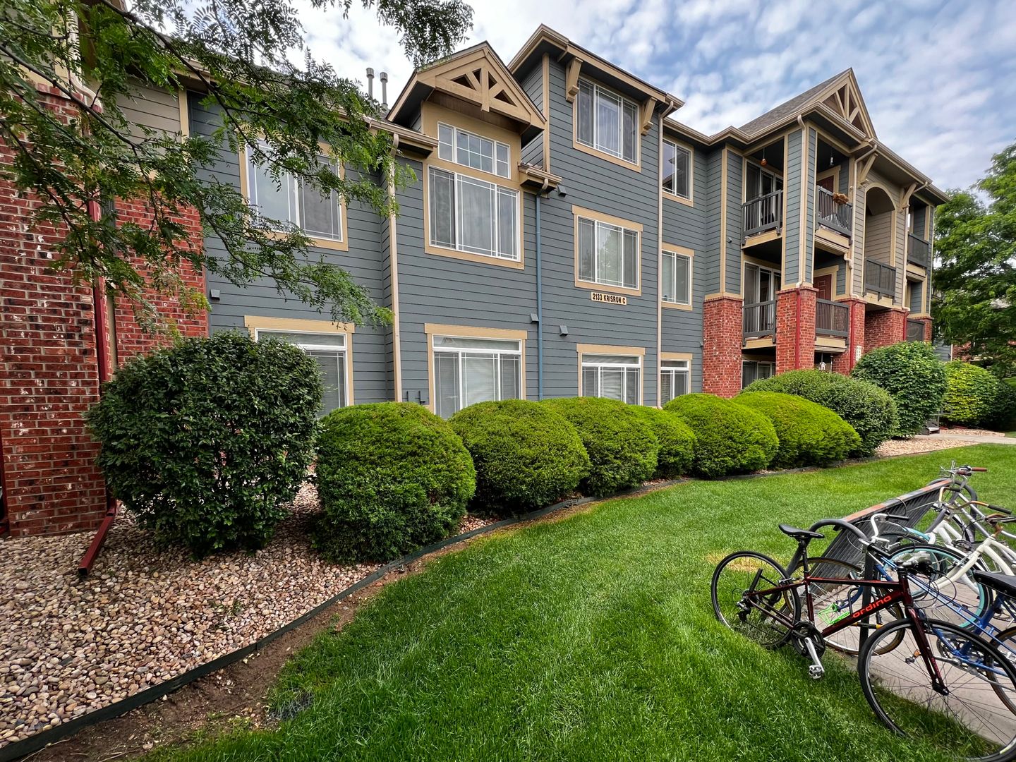 Fort Collins House: 2133 Krisron Road