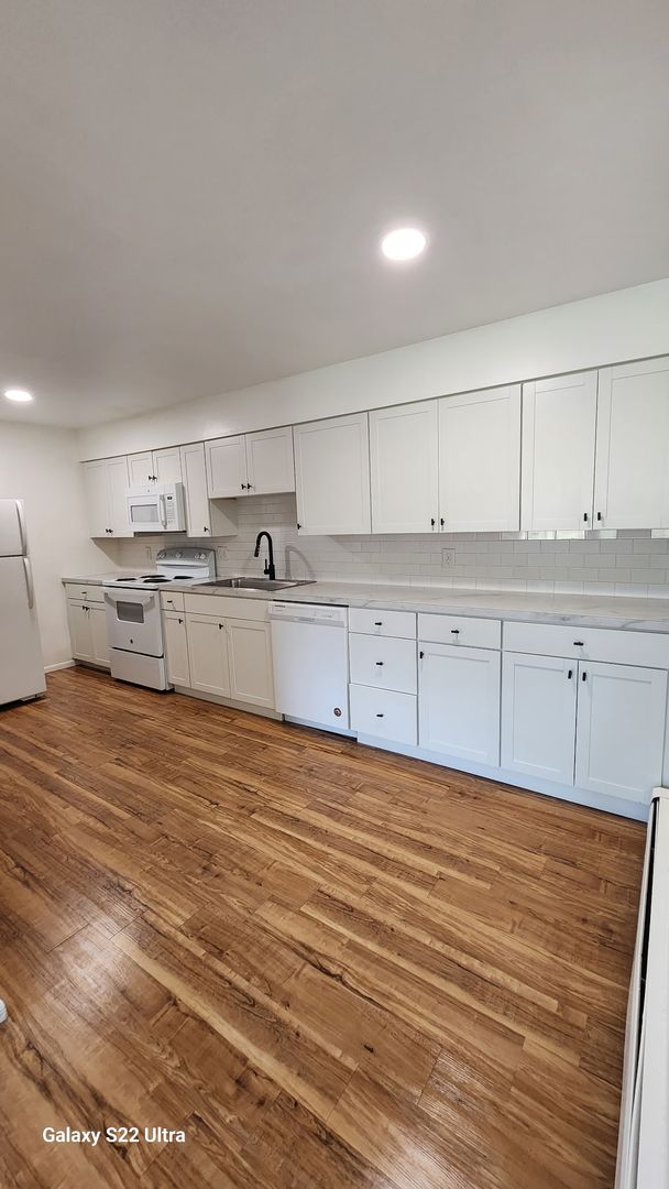 Cheyenne Apartment: 2500 Windwood Drive