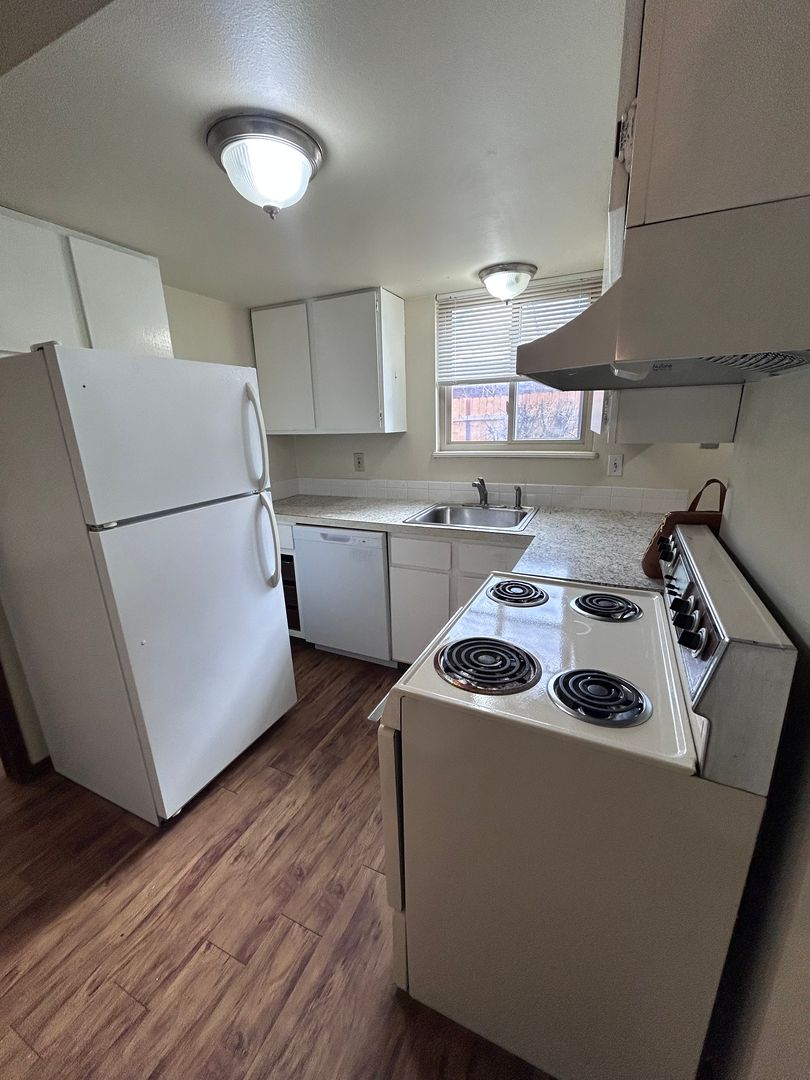 Fort Collins Apartment: 125 Dartmouth Trail