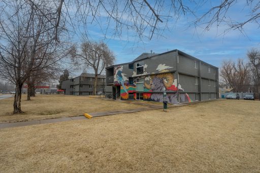2 Bed 1 Bath Apartment! – photo 1