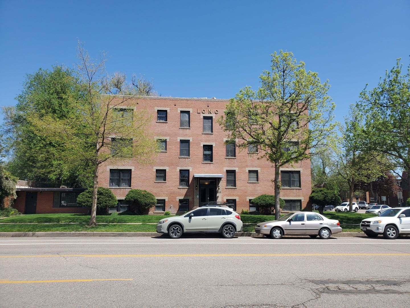 Fort Collins Apartment: 220 E. Laurel St.