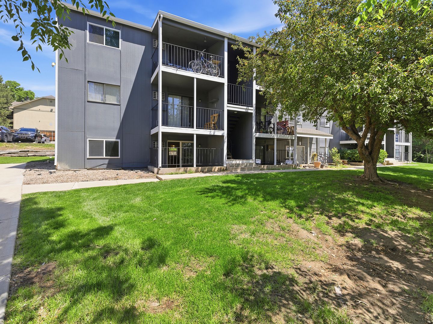 Fort Collins House: 1684 Riverside Ave