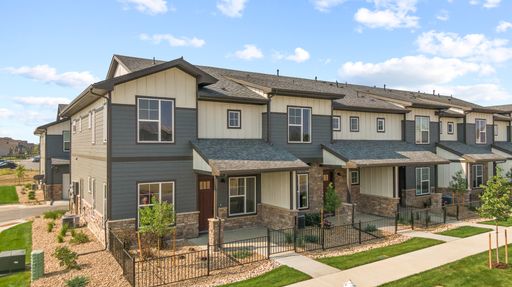 Luxury Townhome close to Old Town! – photo 1