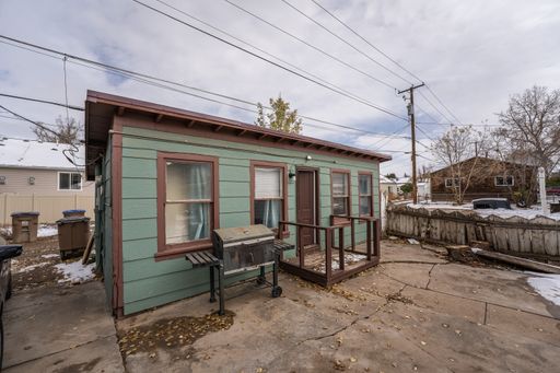 1 Bedroom 1 Bathroom Apartment Available Early June