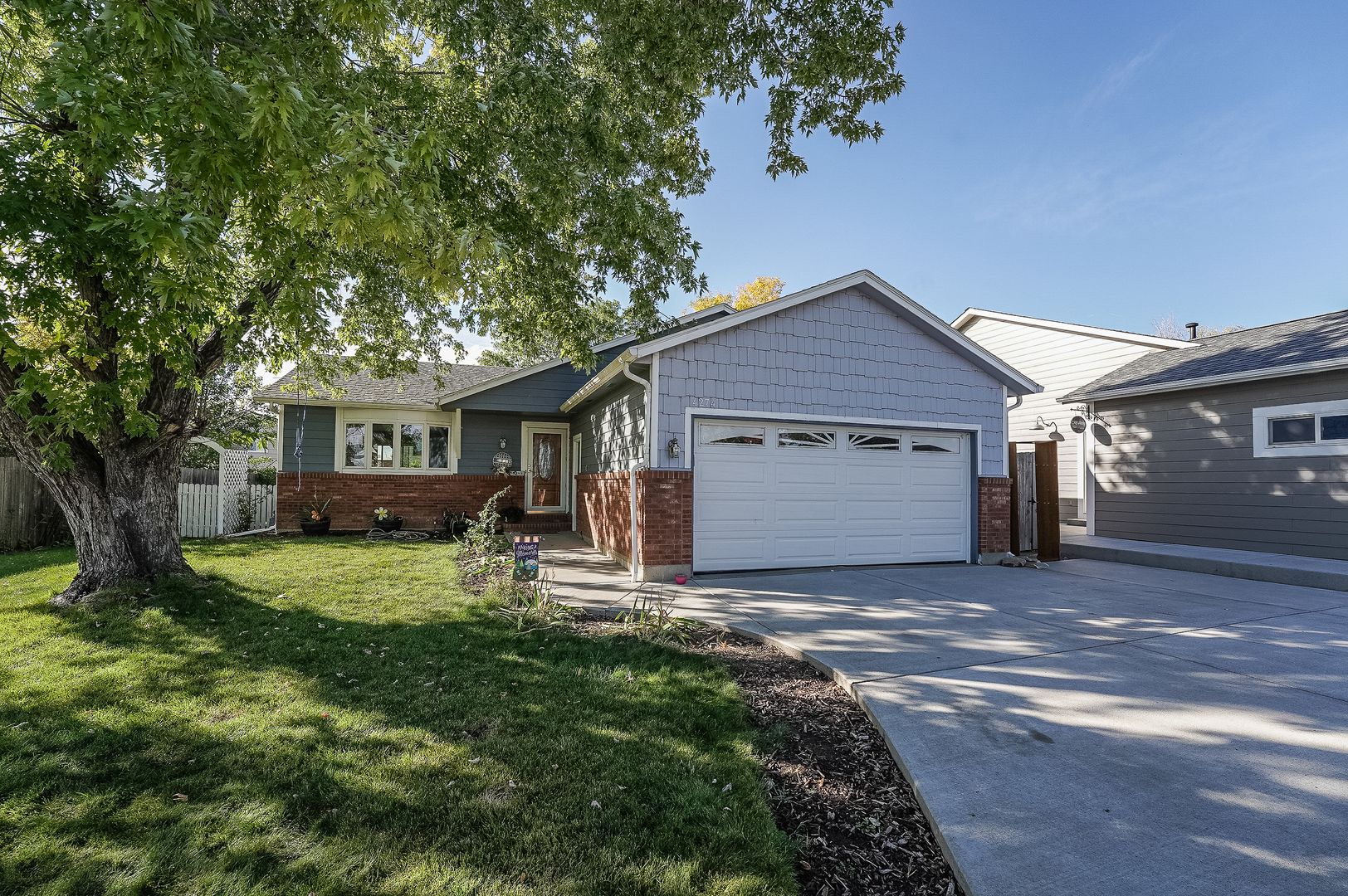 Loveland House: 4274 Peach Tree Ct