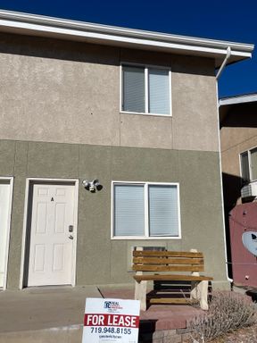 2 Bedroom Unit in Belmont Area – photo 1