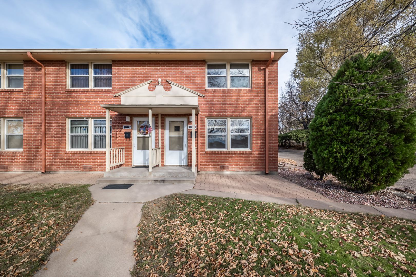 Pueblo House: 1009 Constitution Rd