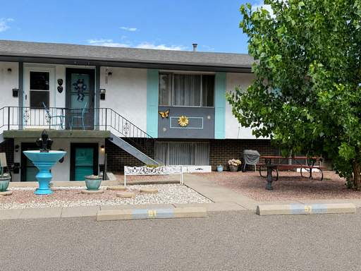 Welcome to 61 Scotland Avenue! – photo 1