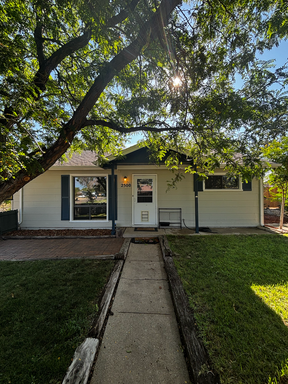 Beautiful 2-bed, 1 bath Home – photo 1