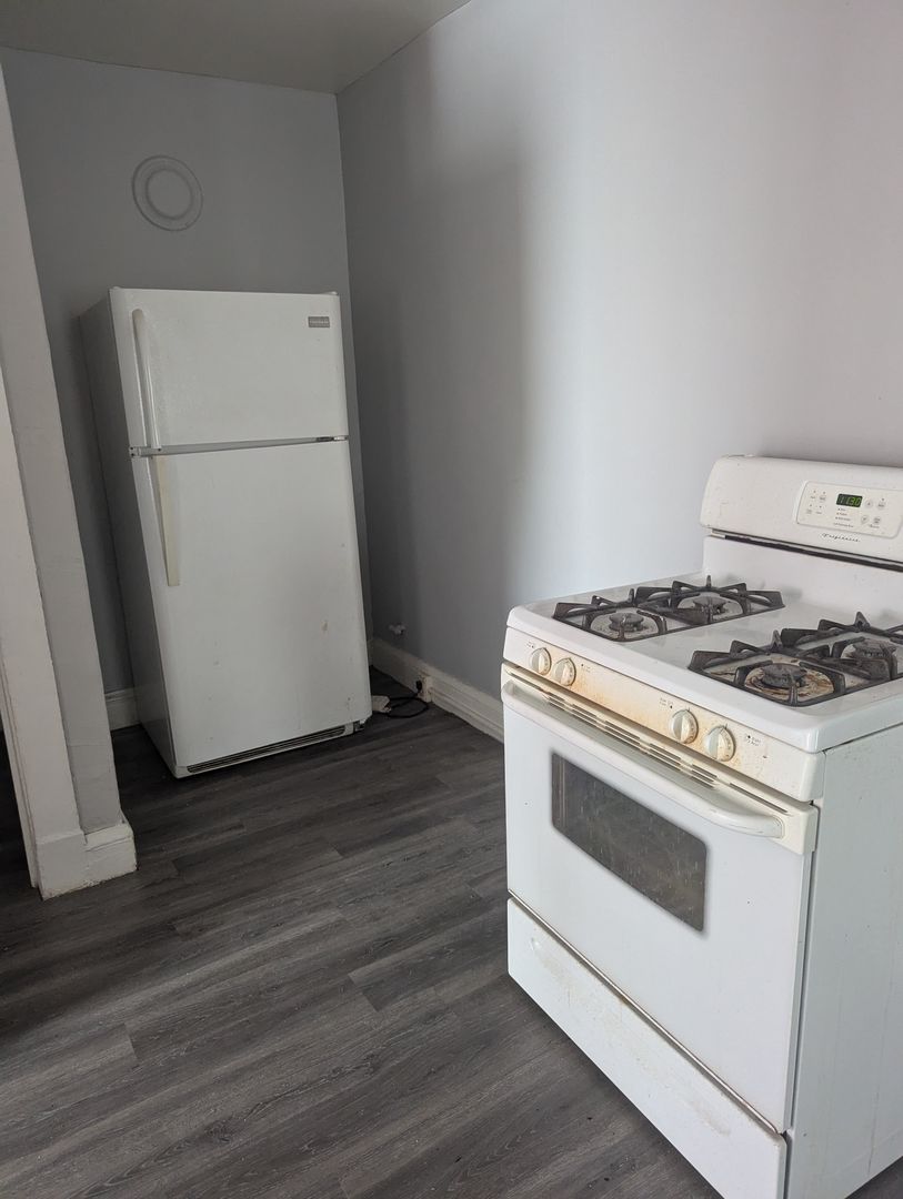 Hartford Apartment: 71-73 Madison Ave