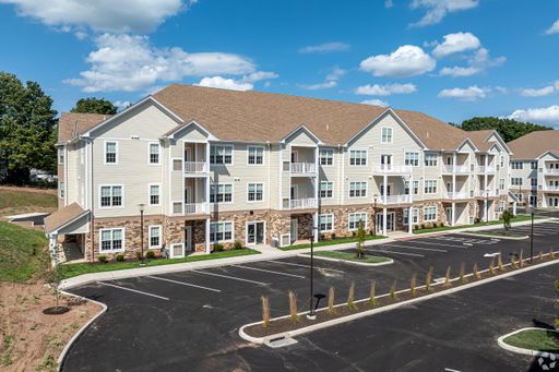 Turnpike Ridge Apartments – New 2-Bedroom Apartments in Berlin, CT
