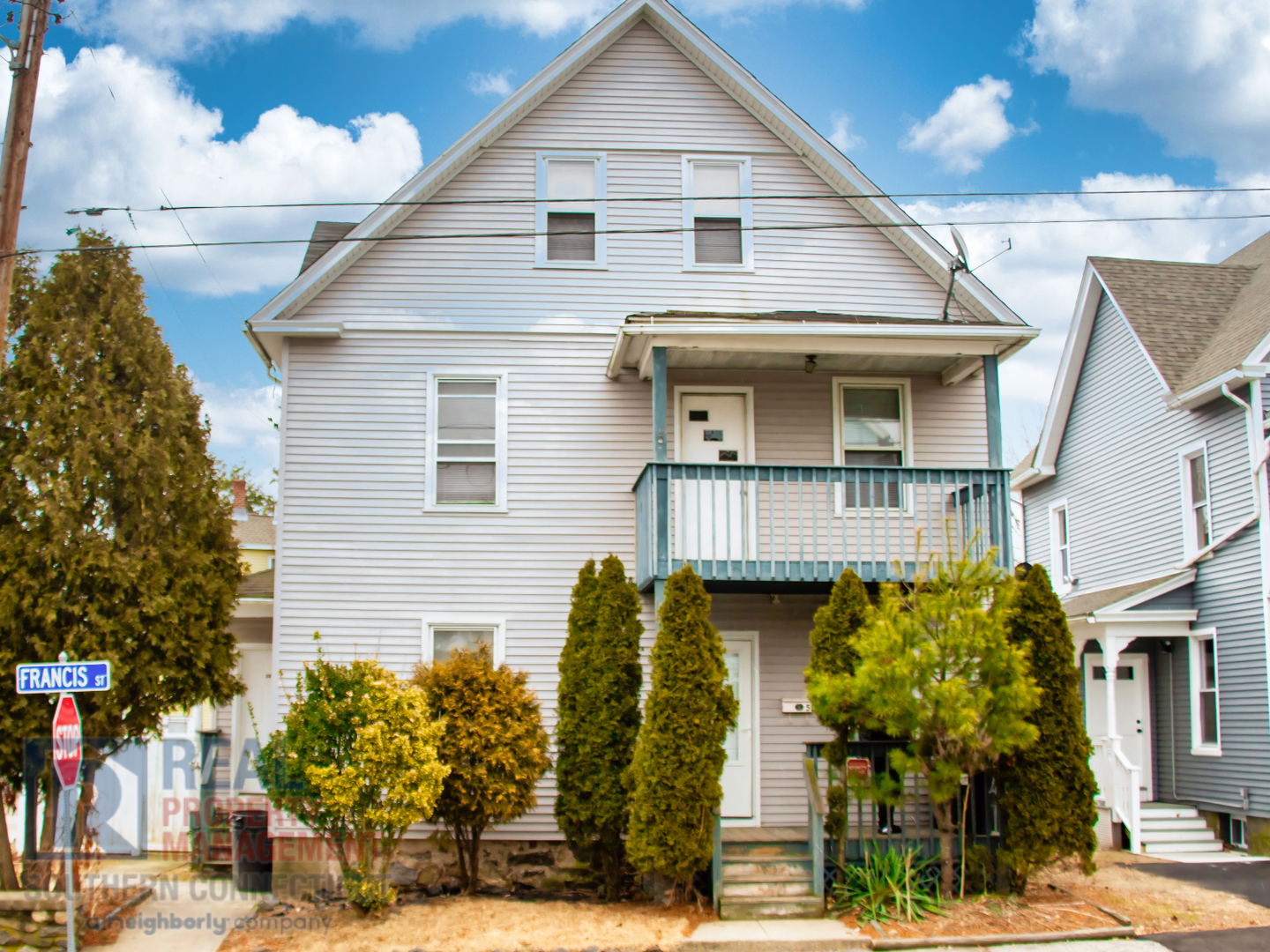 Ansonia Apartment: 52 Francis Street