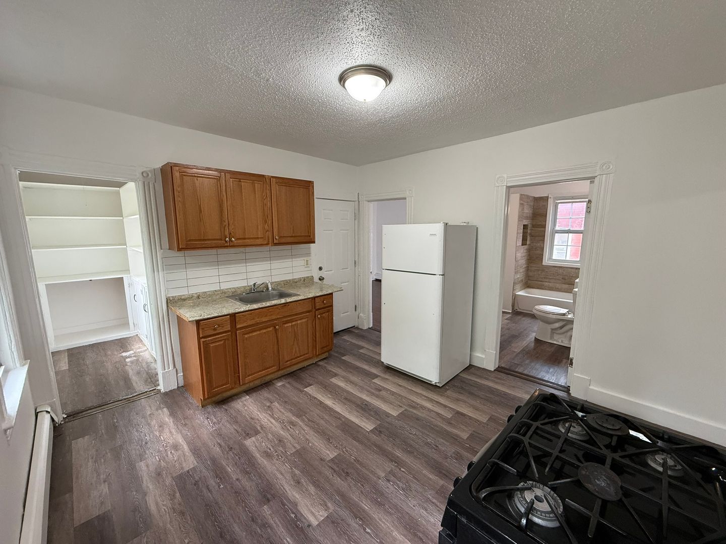 Hartford Apartment: 122-124 Shultas Pl