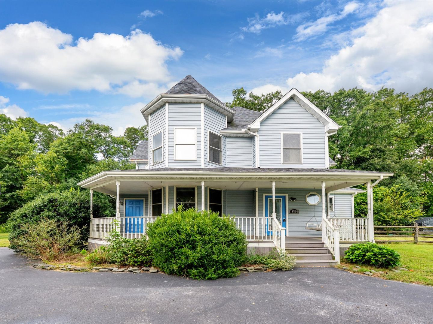 18890 Harbeson Rd 1 of 12