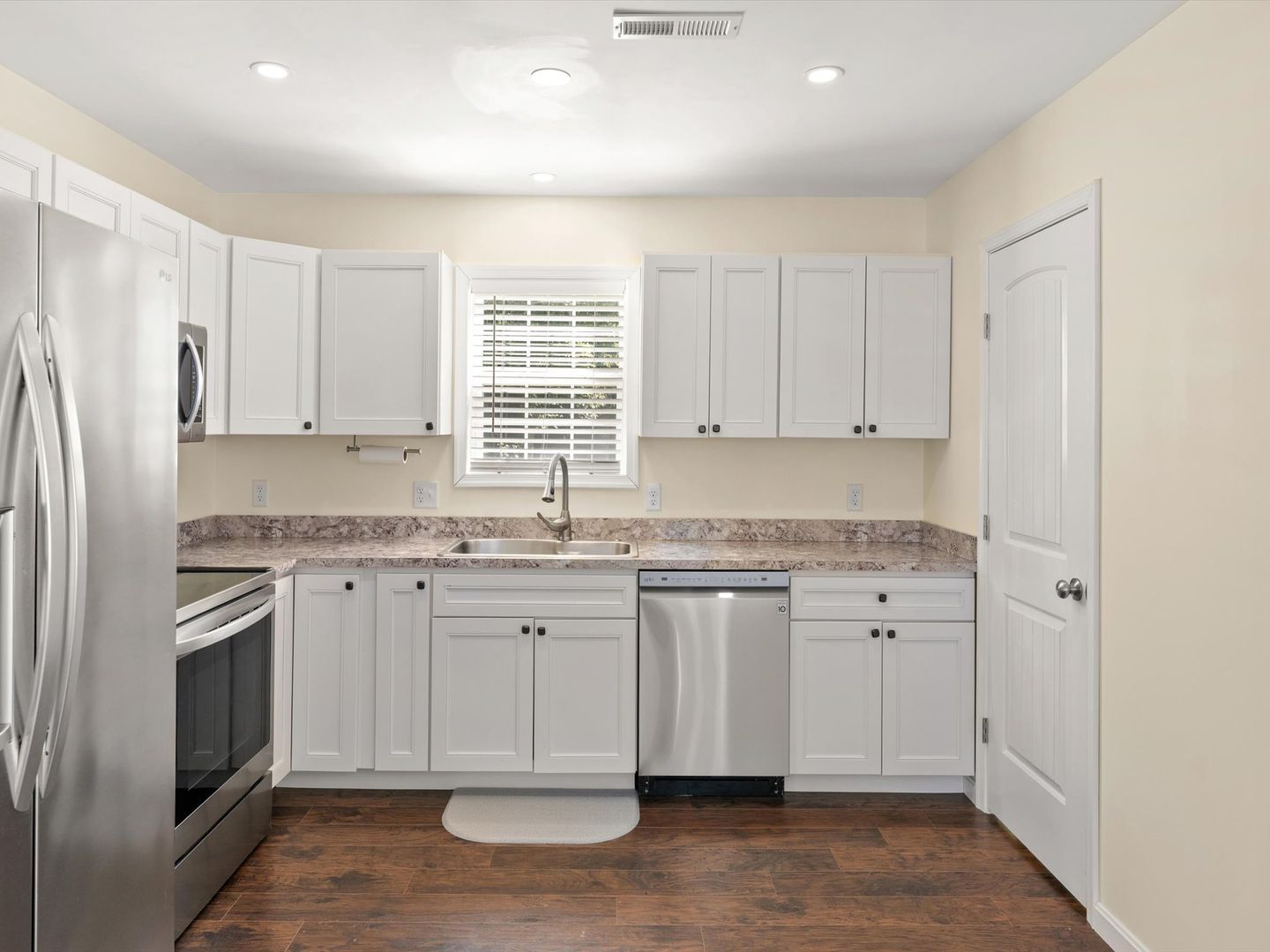 5 Hillside Avenue 7 of 12