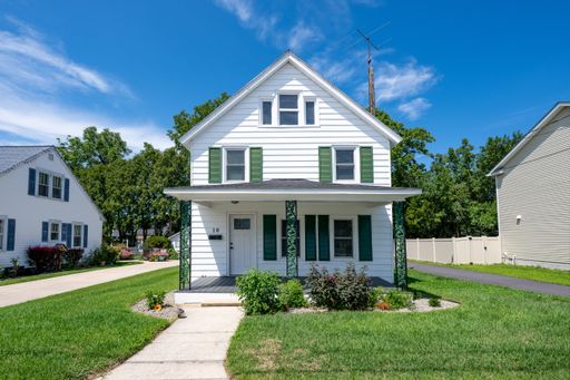 10 High Street | $2,300/Month | Classic Charm Meets Modern Updates