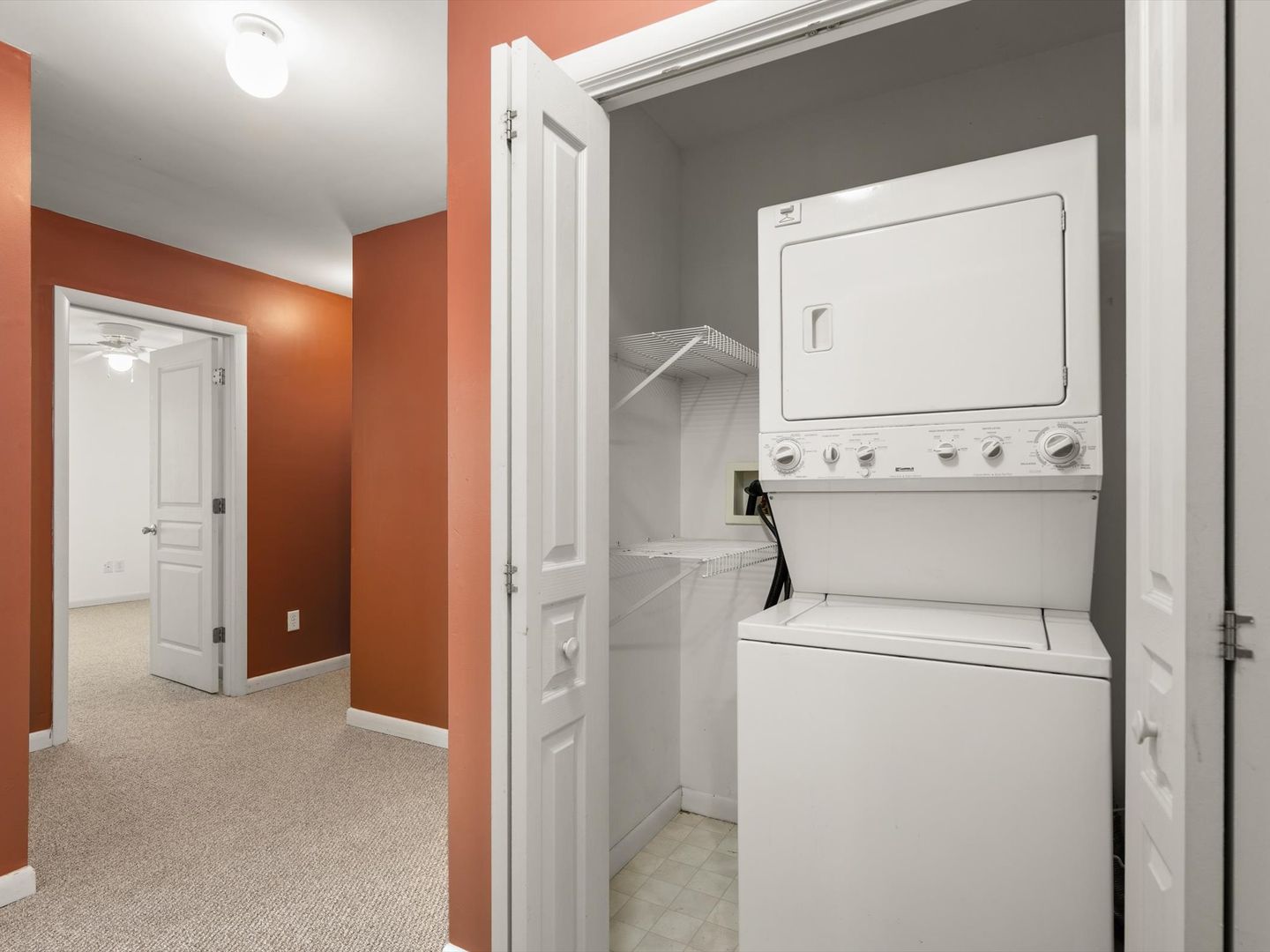 Laundry room at 18890 Harbeson Rd (1 of 2)