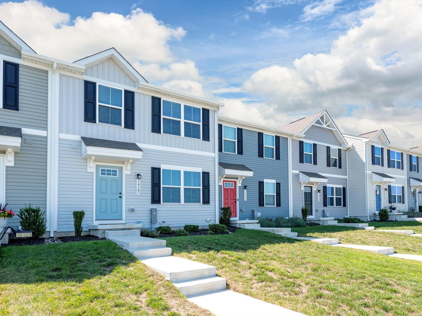 16107 Zoar Avenue 2 of 12
