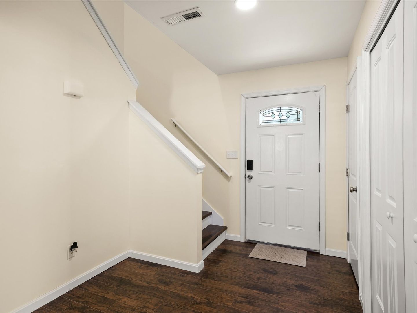 5 Hillside Avenue 2 of 12