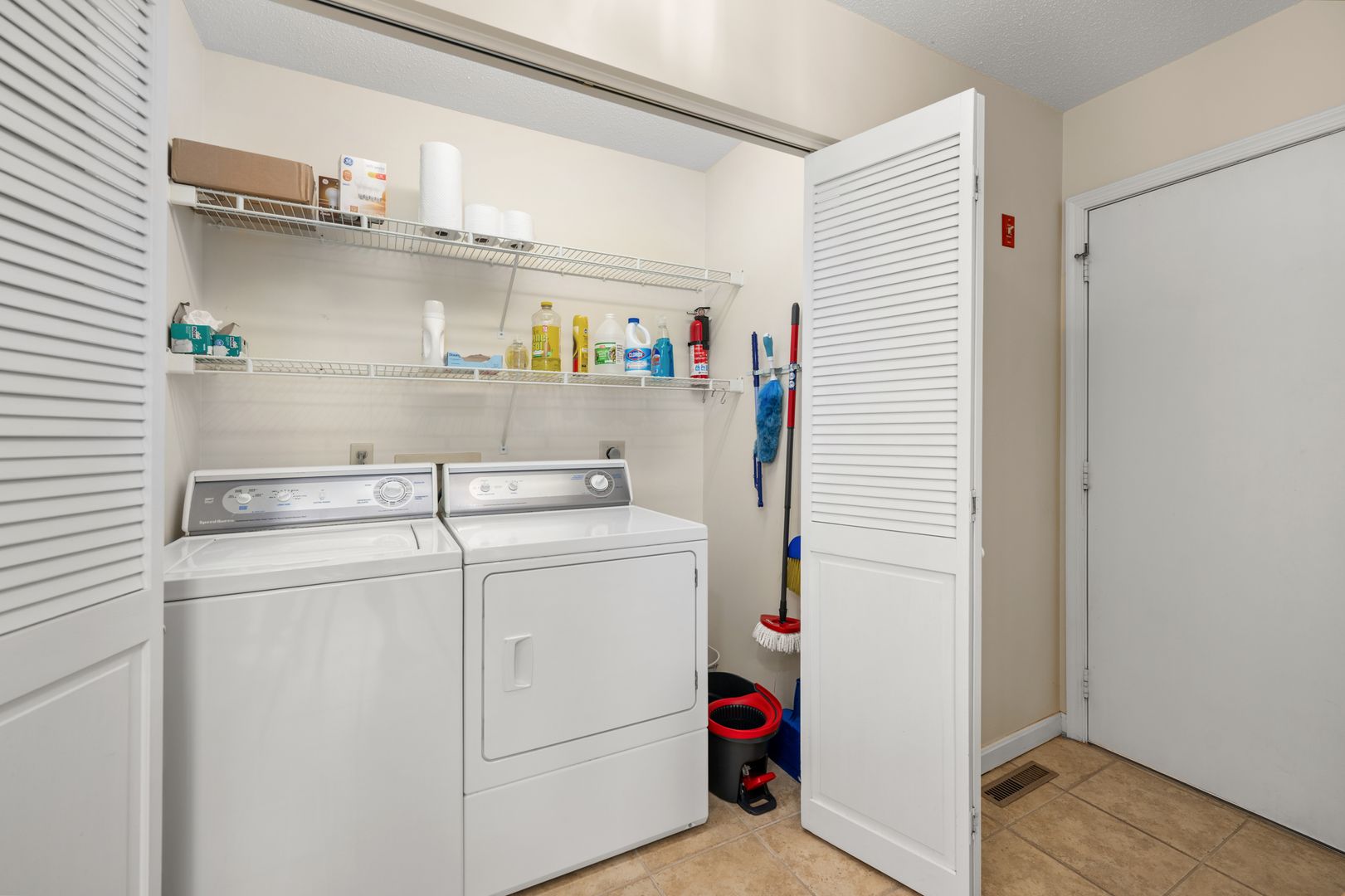 Laundry room at 225 Ocean View Blvd