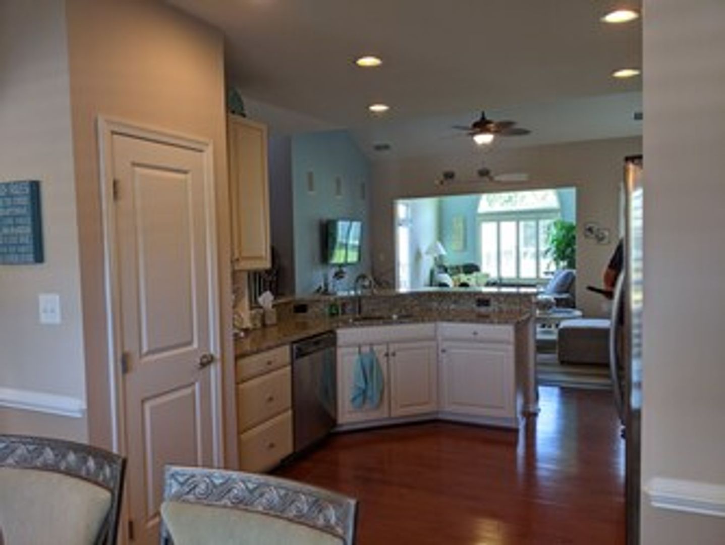 37024 Fairway Drive 4 of 12