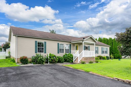 Milton Gem for Rent! Spacious 3BR Home, pet allowed. Fireplace, Sunroom & Private Yard - $2,495.00/month
