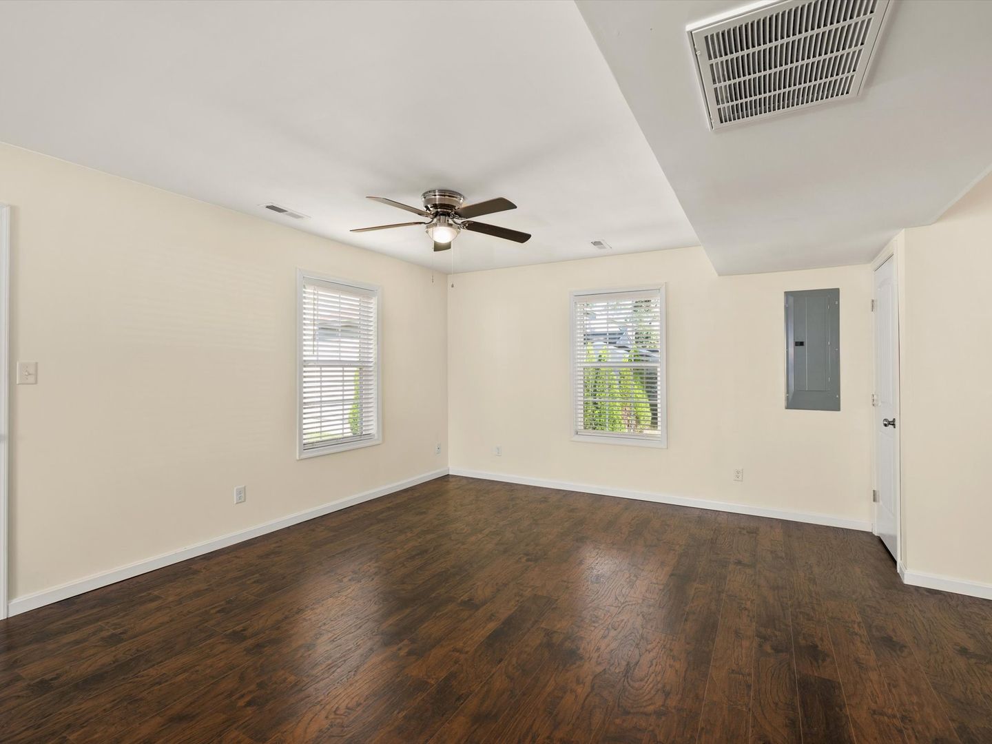 5 Hillside Avenue 5 of 12