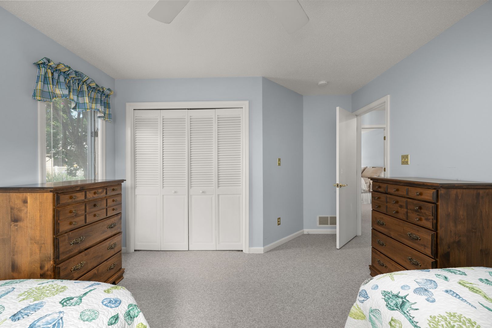 225 Ocean View Blvd 24 of 37
