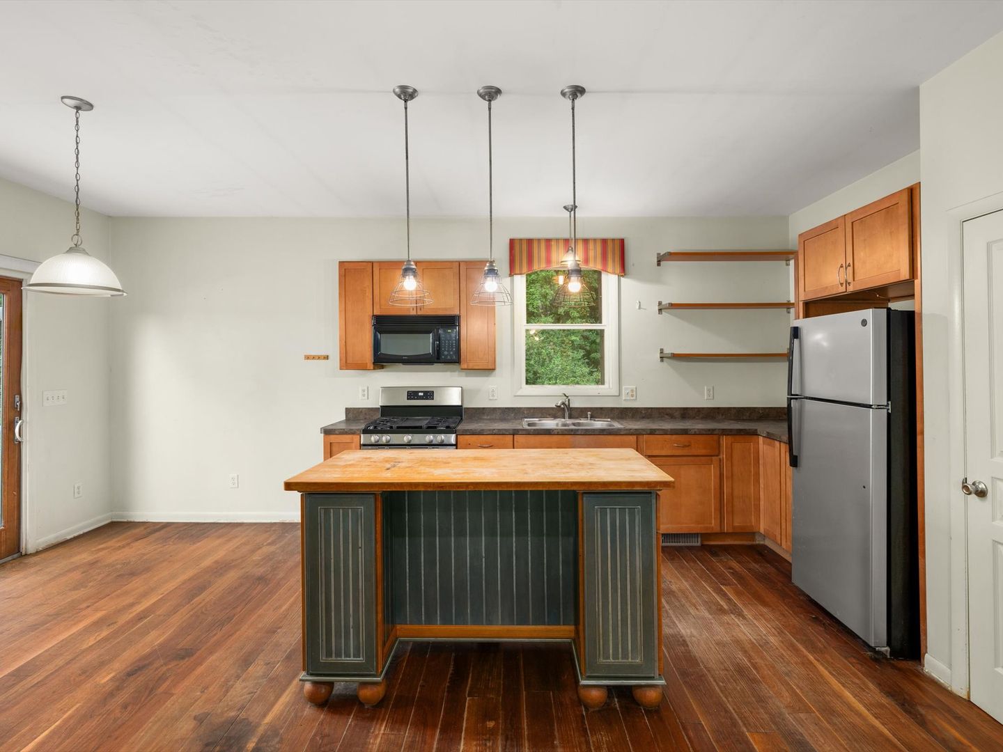 18890 Harbeson Rd 7 of 12