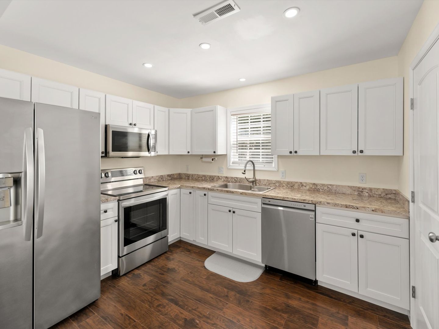 5 Hillside Avenue 8 of 12