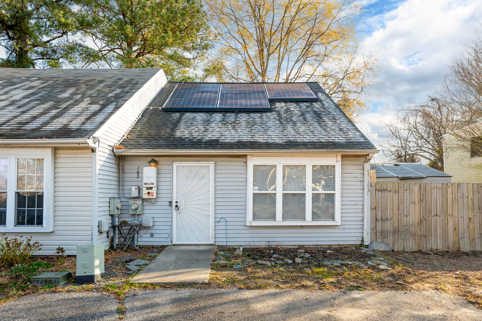 Dover House: 163 Spruance Road