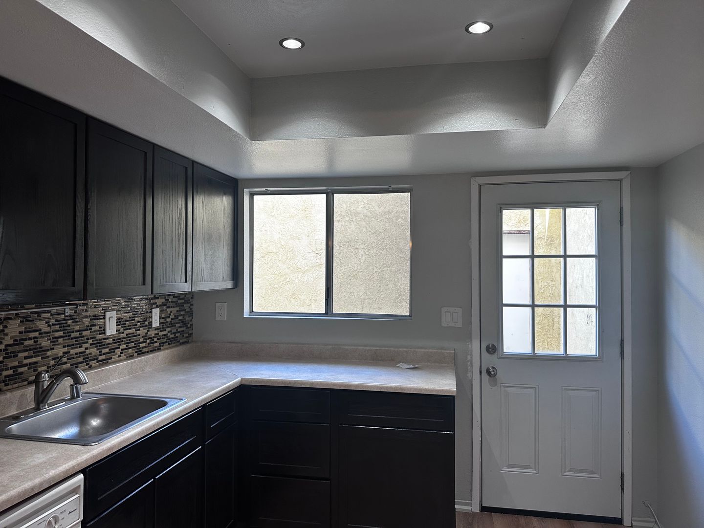 Palmdale Apartment: 1700 E Avenue Q14