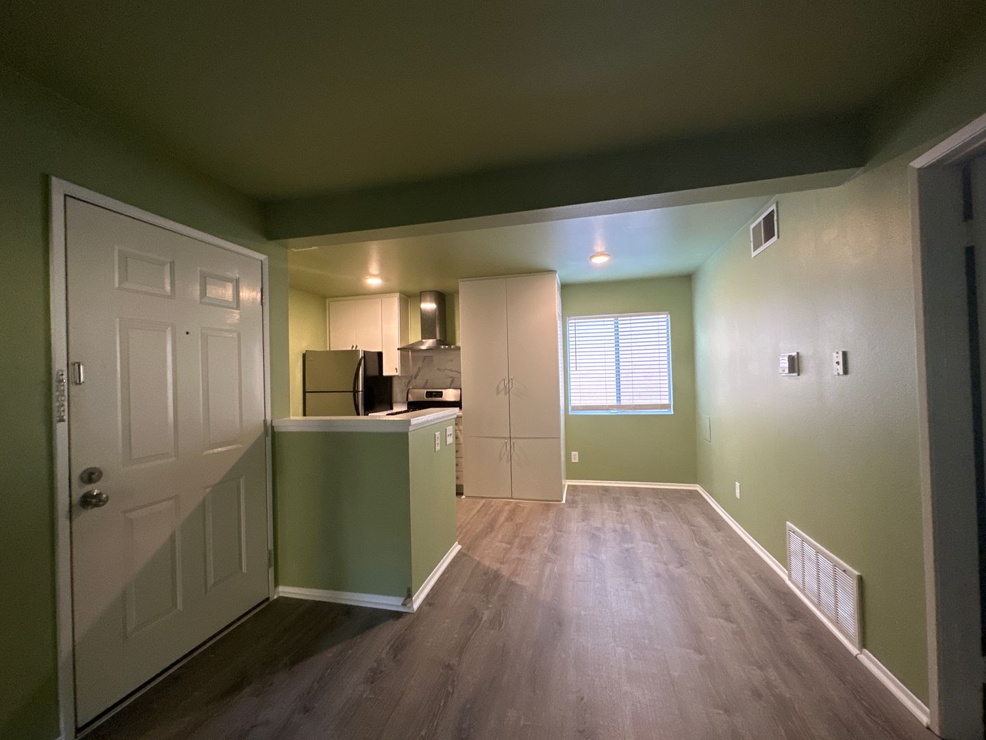 Chatsworth Condo: 10233 De Soto Ave