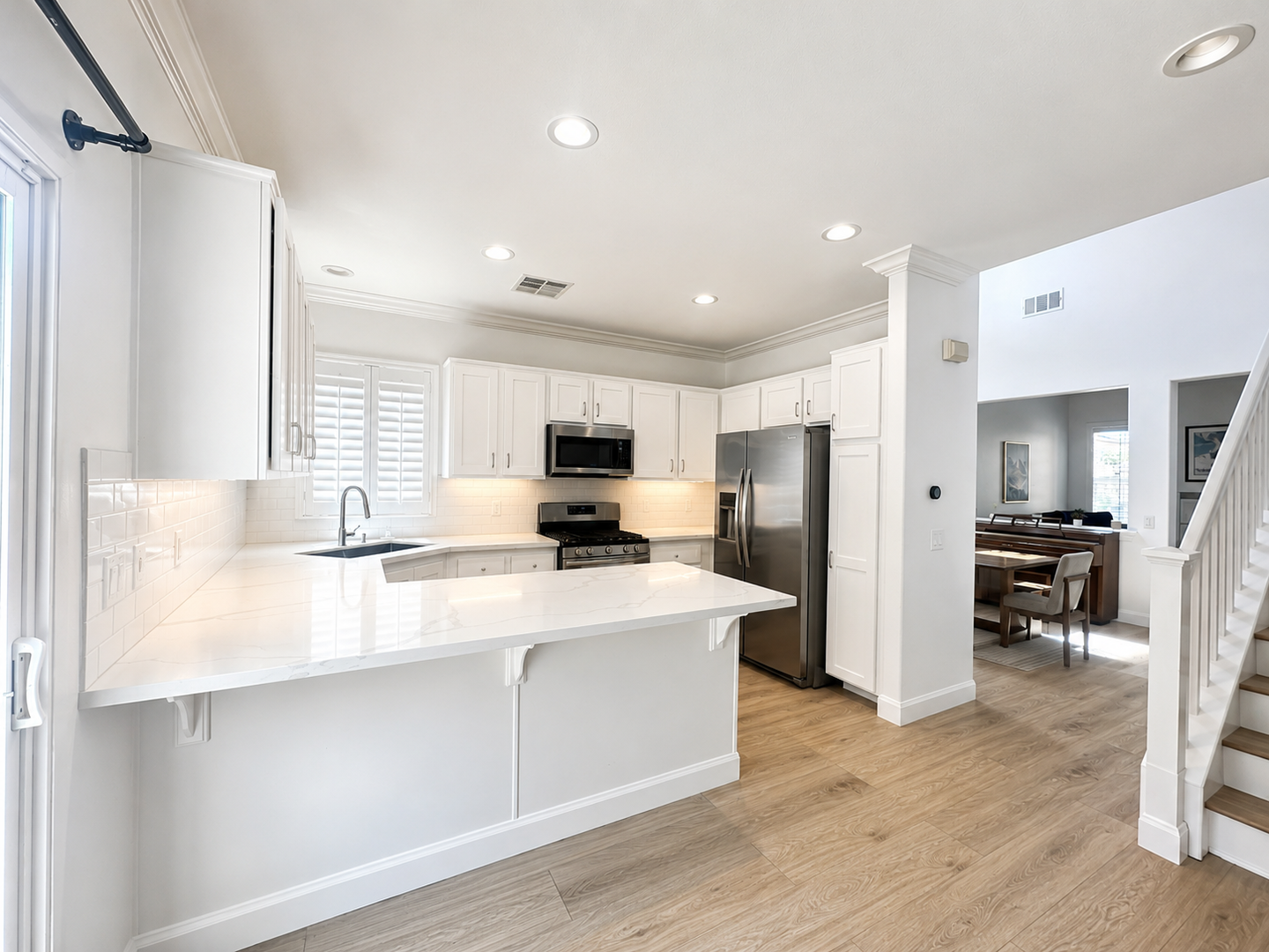Santa Clarita Apartment: 19953 Sassoon Pl.