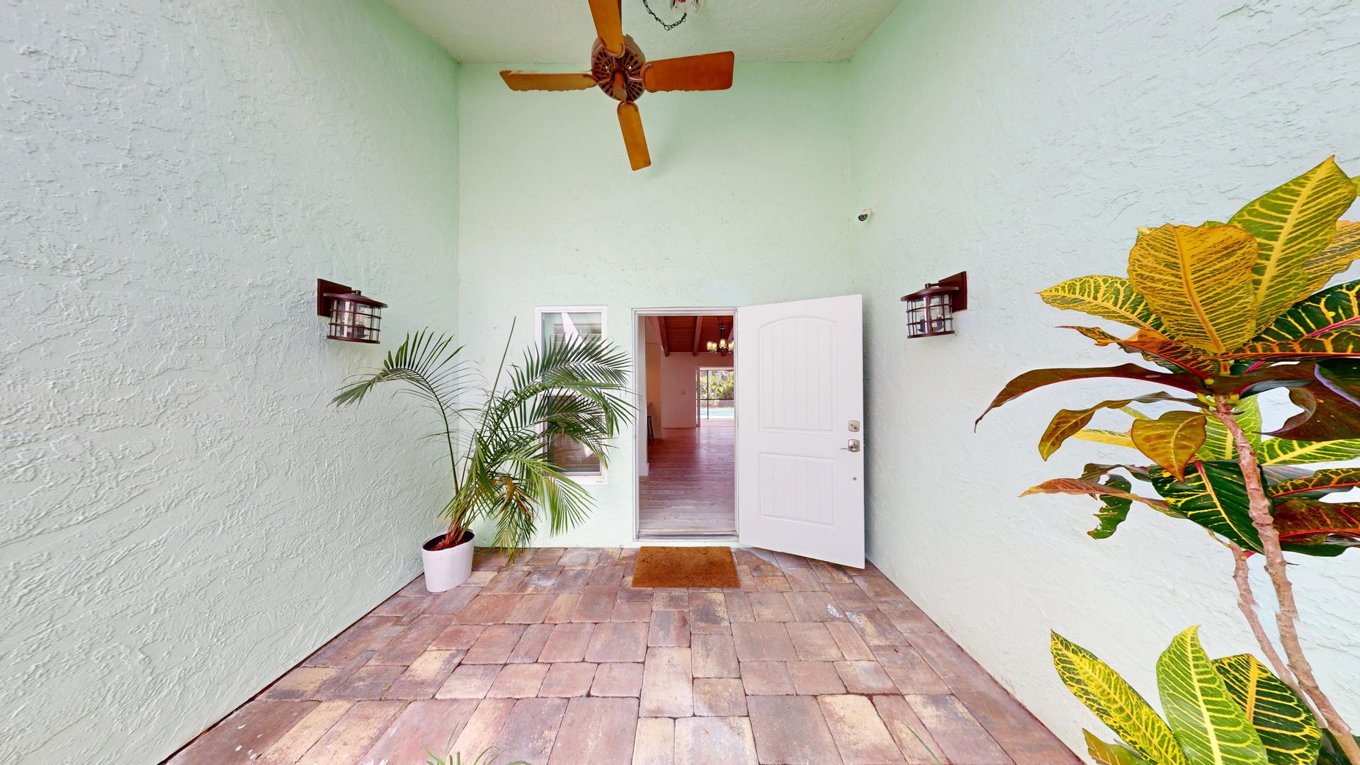 Palm Beach Gardens House: 10174 Dogwood Ave