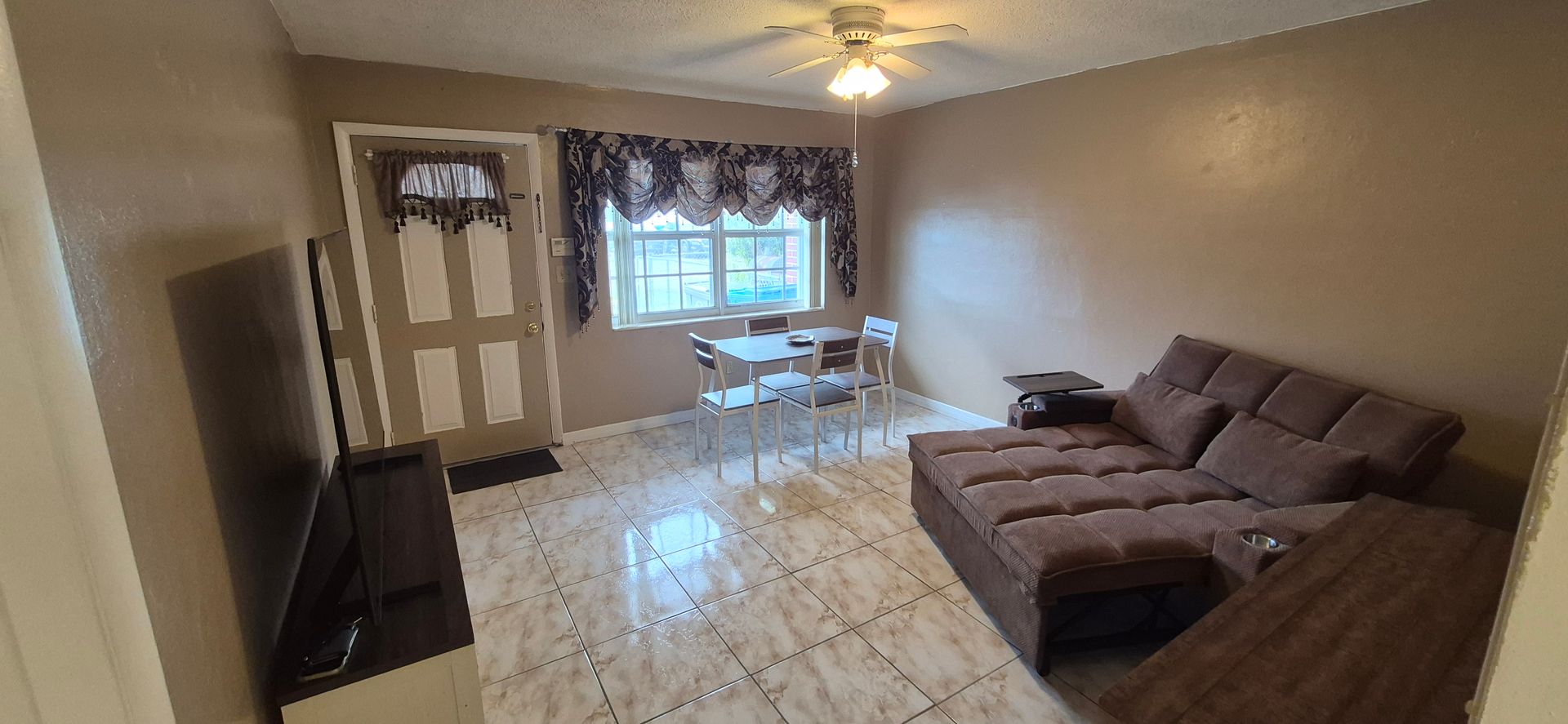 West Park House: 5510 SW 38th St