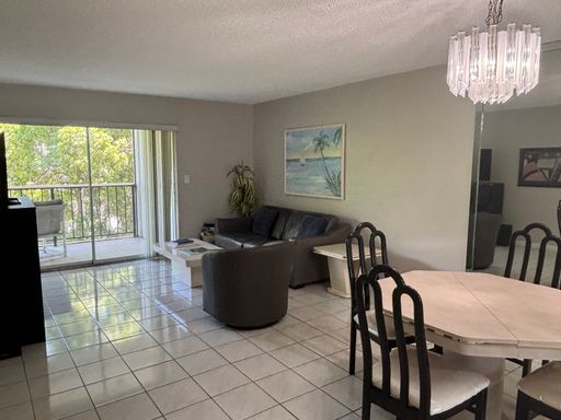 Beautiful 1 Bedroom Condo – photo 1