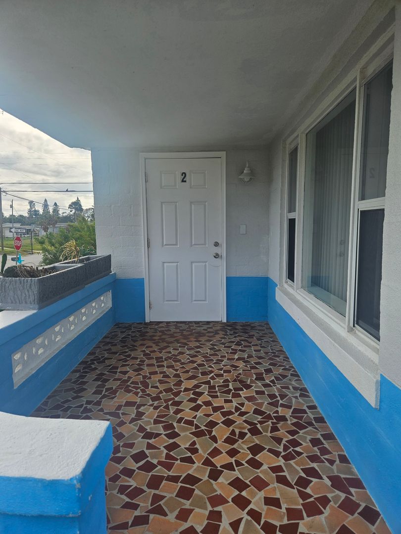 Daytona Beach Apartment: 2014 Blais Ave