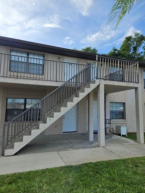 50% off of first months rent upon approval – photo 1
