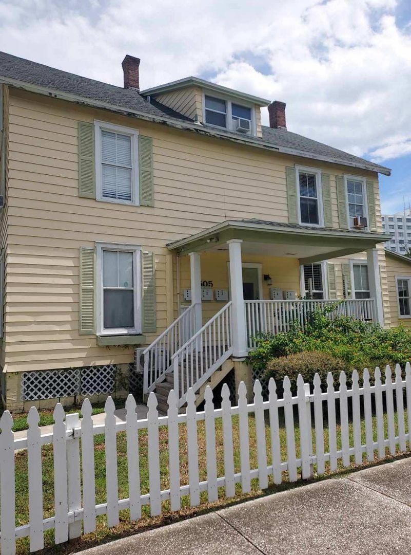 Daytona Beach Apartment: 505 S Palmetto Ave