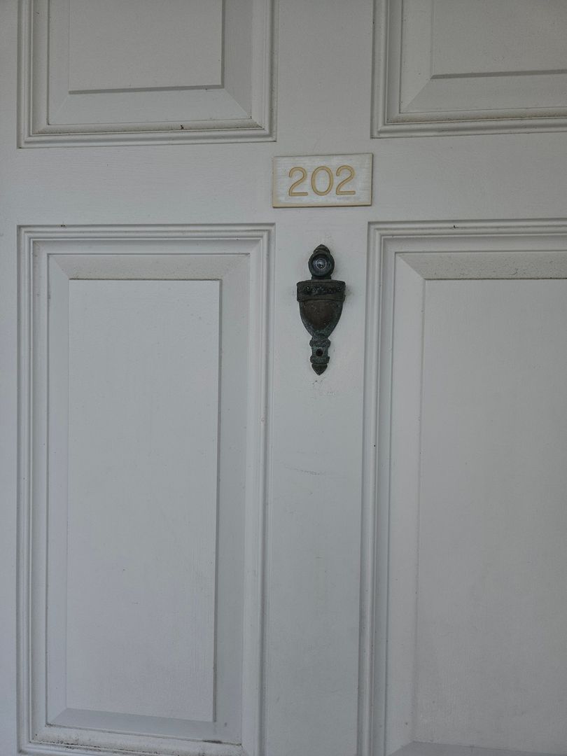 Daytona Beach Apartment: 1825 N Atlantic Ave