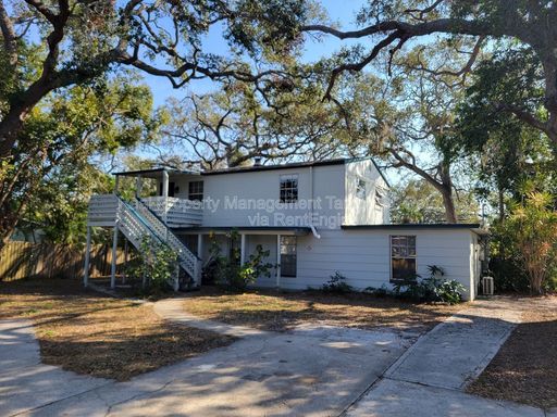 *****IMMEDIATE MOVE IN***** – photo 1