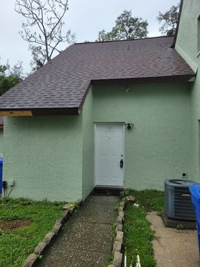 *****IMMEDIATE MOVE IN***** – photo 1