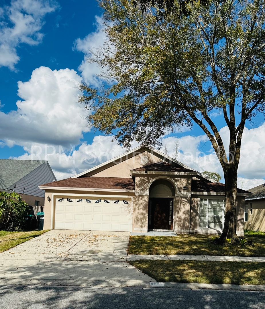 Orlando House: 2707 Rivers End Rd