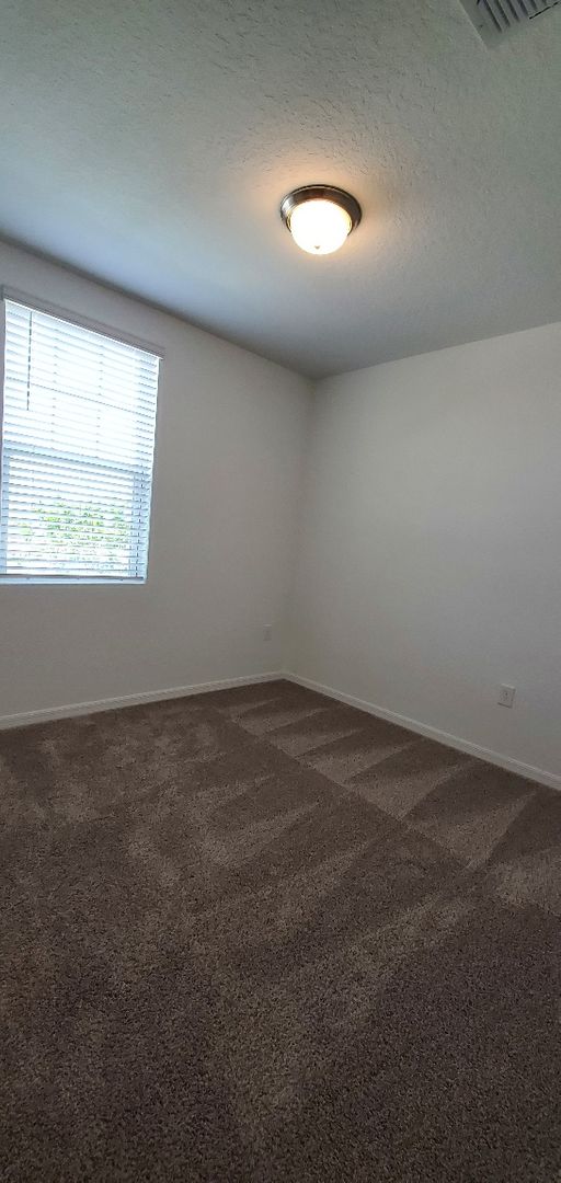 Winter Haven House: 416 McKenna Dr