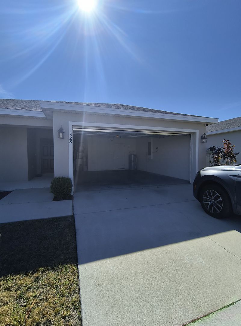 Auburndale House: 328 San Mauro drive, Auburndale, Fl 33823
