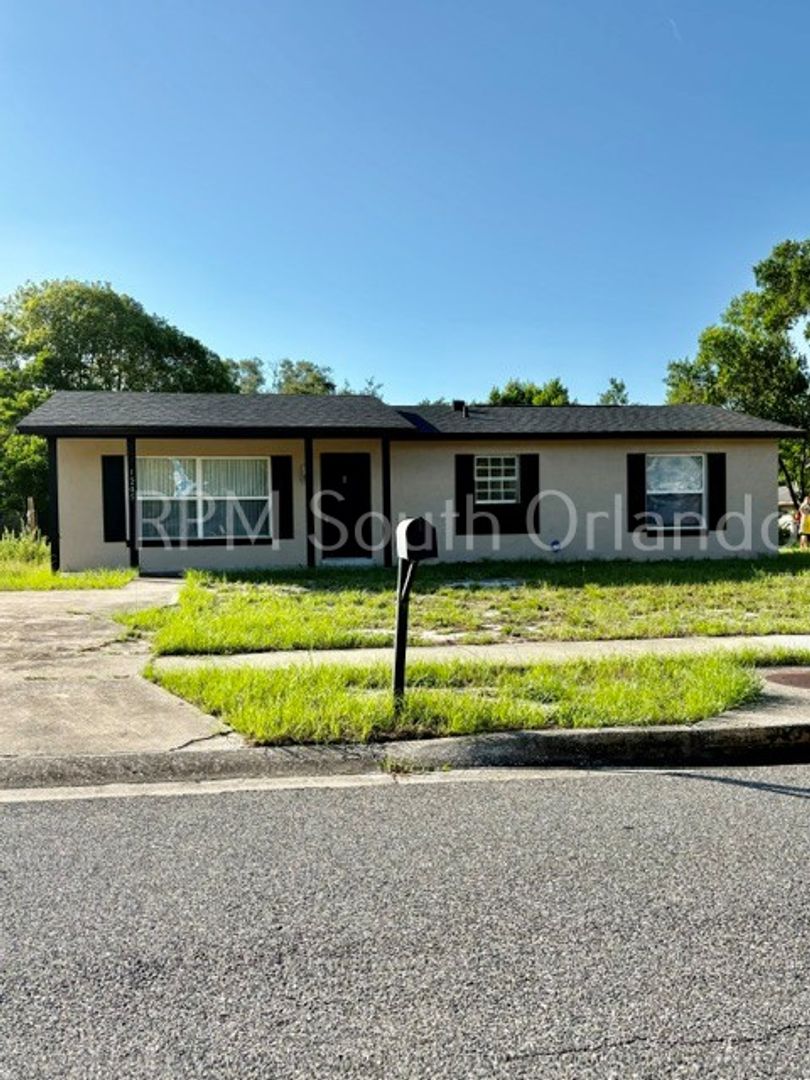 Ocoee House: 1205 Baranova rd