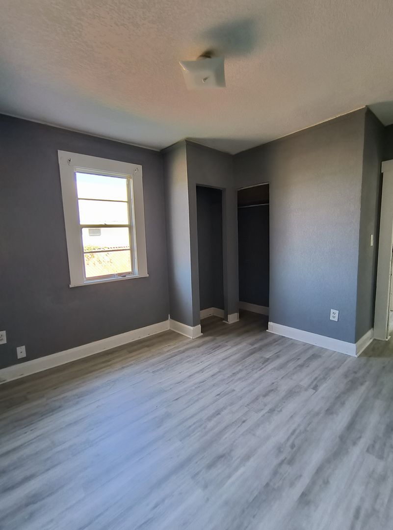 Winter Haven House: 1730 Broxey Ct NE