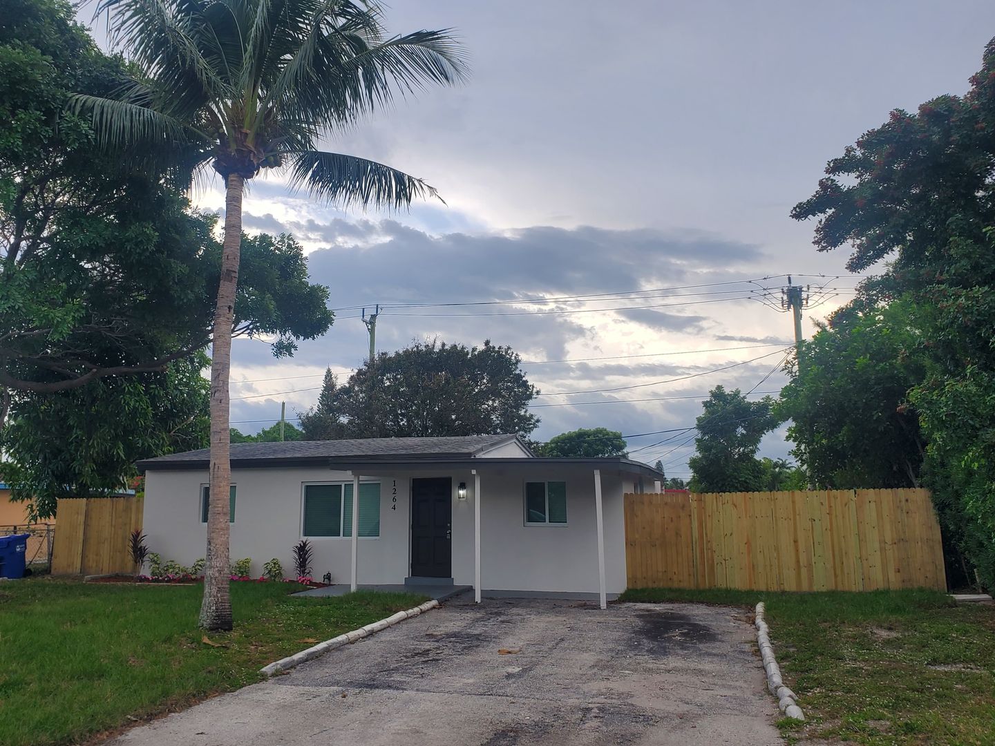 Pompano Beach House: 1264 NE 25th Ct